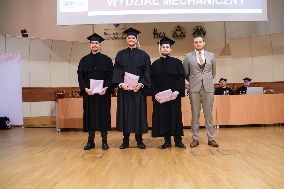 dyplomy_2025_wm_pwr_2.jpg
